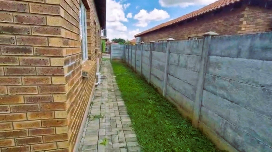 3 Bedroom Property for Sale in Waterval East North West